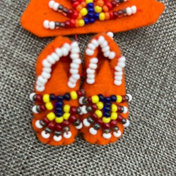 Vintage Beaded Native American Indian Souvenir Moccasins Rainbow Sun Orange - Picture 5 of 6